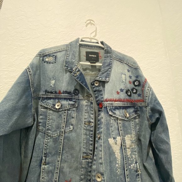 🇺🇸SALE🎈
• Desigual - Decorative Jean Jacket - L - Picture 6 of 12